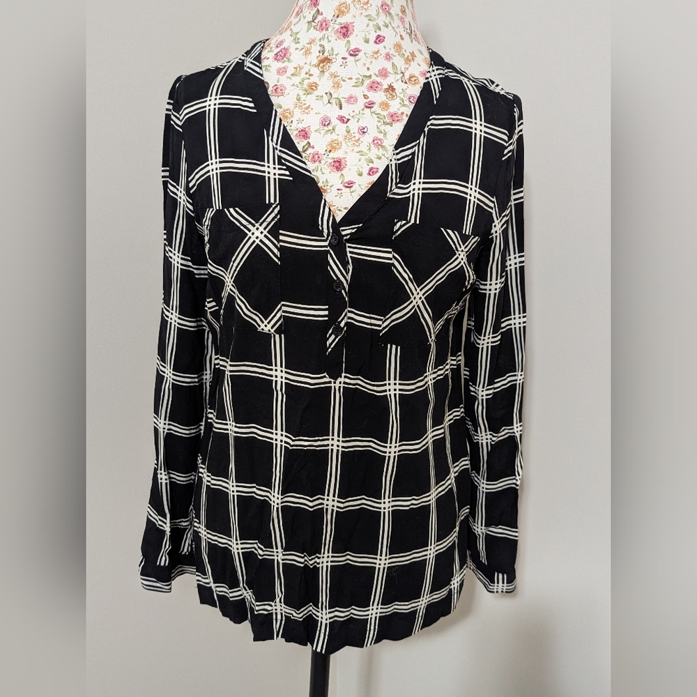 Old Navy woven blouse
